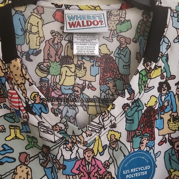 Where's Waldo Colorful Graphic Scrub Top XL NWT - Picture 4 of 7